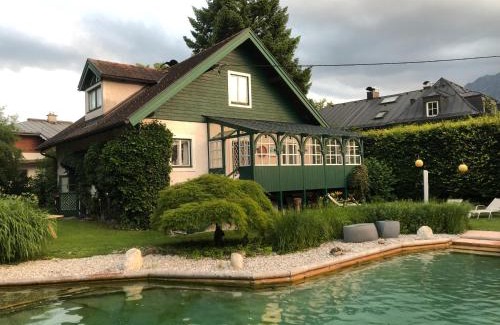 Anif House | Haus mit Sauna und privatem Badeteich in Anif bei Salzburg