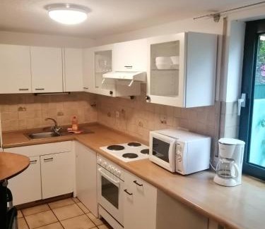 Weilmunster Apartment | Haus Mohr - Ferienwohnung im Taunus