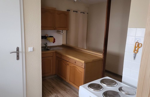Ettlingen Apartment | Haus Rosengarten: Accommodation in a quiet play street. Good parking facilities