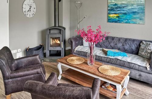 Kaltenhof House | Haus Sansibar auf Poel mit Sauna& Kamin, ruhigem Garten-700m vom Strand!