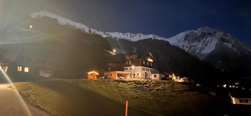 Fontanella Apartment | Haus Schäfer Zita