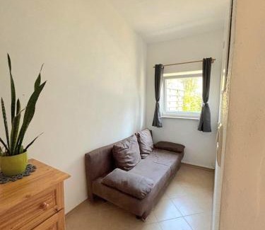 Solnhofen Apartment | Haus Talblick, am Waldrand