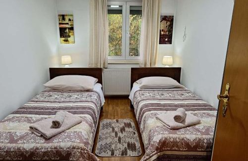 Cardacani Apartment | Haus Viktoria near Banja Luka