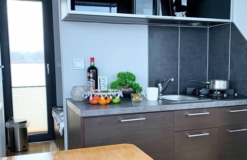 Braunsbedra Apartment | Hausboot für 4 Gäste mit 20m² in Marina Braunsbedra