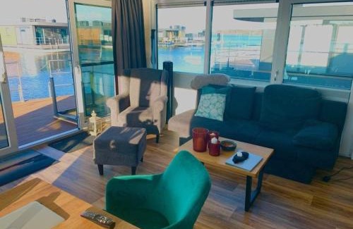 Klitten Boat Rental | Hausboot Heaven on Earth