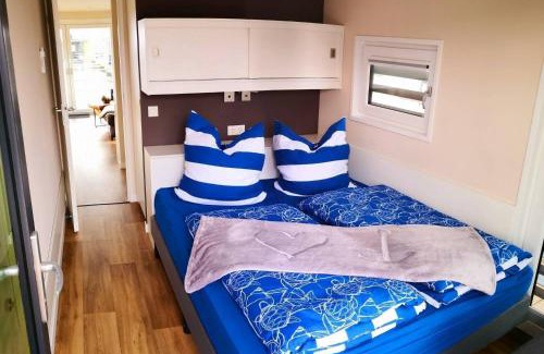 Klitten Boat Rental | Hausboot Schatzinsel