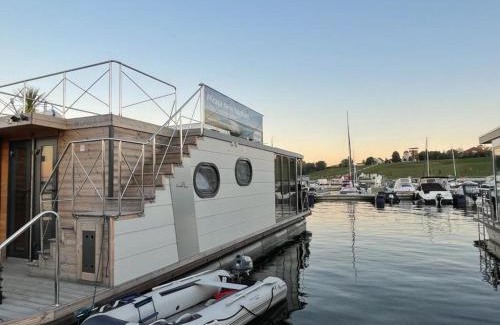 Braunsbedra Apartment | Hausboot Schiff Für 4 Personen Ca 33 M Sup2 In Braunsbedra, Sachsen Anhalt Halle Saale Unstrut Region