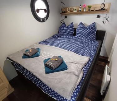 Knieper Nord House | Hausboot Seeadler Stralsund