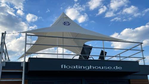 Klitten Boat Rental | Hausboot Seestern