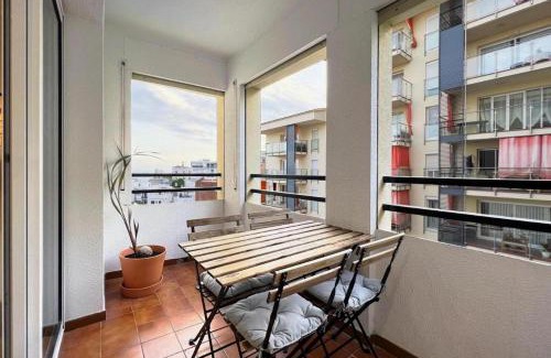 Sant Pol De Mar Apartment | Hauzify I Apartament Can Reig