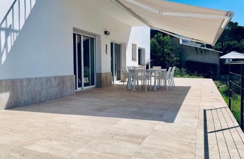 Santa Cristina de Aro House | Hauzify I Casa Gaditana