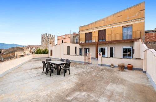 Montblanc House | Hauzify I Vila Ducal