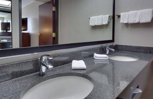 Overland Park House | Have a Fun-Packed Holiday in a Spectacular Room