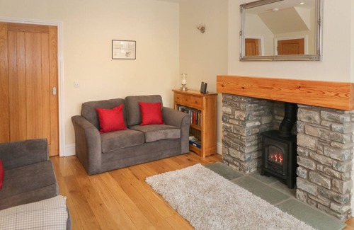 Kirkcudbright Cottage | HAVEN COTTAGE, family friendly, with a garden in Kirkcudbright