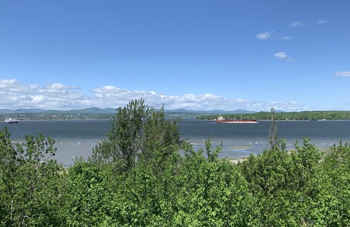 Desjardins Apartment | Haven of peace - view of the Lévis river
