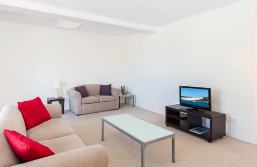 Forster Apartment | Haven Waters 6 - On the Lake!