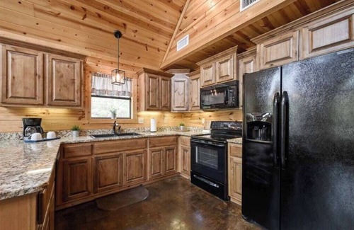 Hochatown Cabin | Havenwood/Minutes From Broken Bow Lake/Hot tub