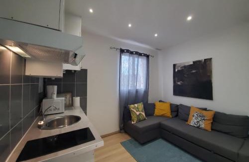 Le Blanc-Mesnil Apartment | Havre de paix entre Paris et CDG