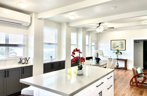 Kaneohe House | Hawaiian Hillside Retreat with panoramic Kaneohe Bay and Mountain views