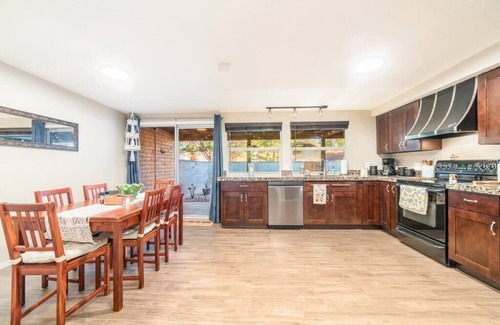 Oro Valley House | Hawaiian Inspired 3BR: Relaxation Near Events!