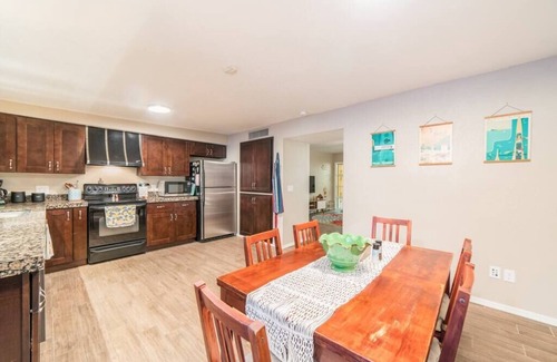 Oro Valley House | Hawaiian Inspired 3BR: Relaxation Near Events!