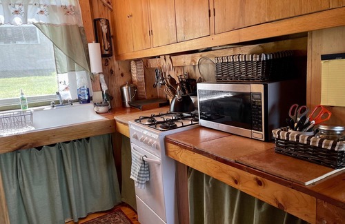 Cooperstown - Otsego Lake Cottage | Hawk Nest - Lakefront - Beach - Sunsets - Fire Ring!