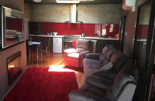 Hastings Condo | Hawkes Bay Getaway in Wine Country