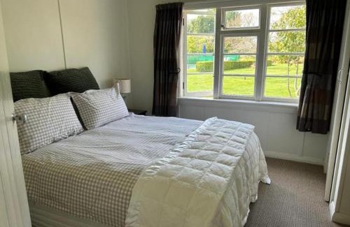 Clive House | Hawkesbury Cottage