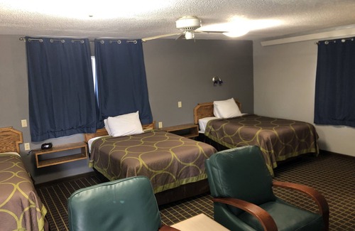 Washington Hotel | Hawkeye Motel