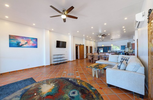 Sittee River House | Hawkz House Unit 2: Oceanfront 3-bedroom House with pool,AC, and wifi