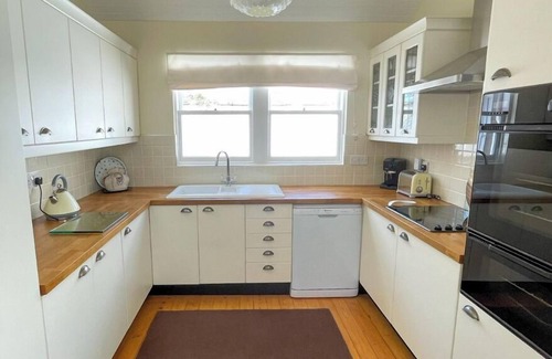 Pittenweem House | Hawthorn Cottage - cosy cottage in Pittenweem with a lovely large garden