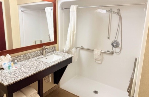 Amarillo Hotel | Hawthorn Extended Stay by Wyndham Amarillo