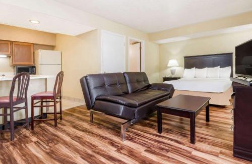 Columbus Hotel | Hawthorn Extended Stay by Wyndham Columbus