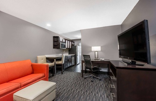 Columbus Hotel | Hawthorn Extended Stay by Wyndham Columbus West