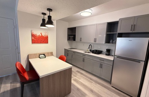 Tinton Falls Hotel | Hawthorn Suites by Wyndham Tinton Falls