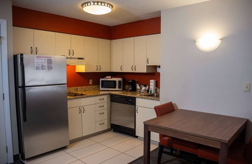 Erie Hotel | Hawthorn Suites BY Wyndham Erie