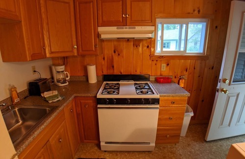 Raymond Cottage | Hawthorne Cottages Beachside