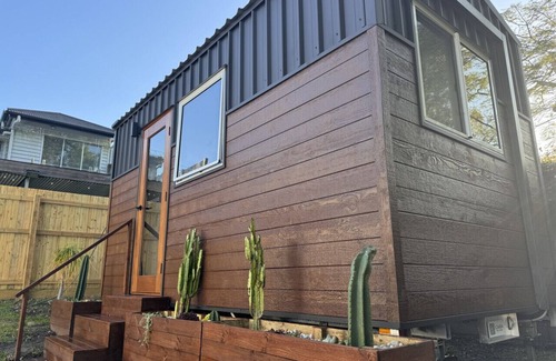 Hawthorne House | Hawthorne Park Tiny Home