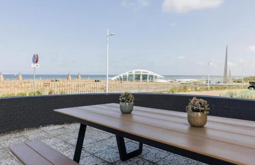 Scheveningen Apartment | Haya Seaview - The Casino