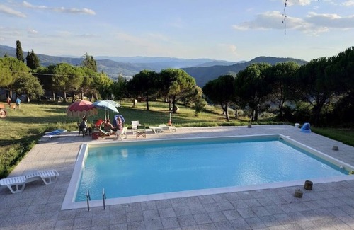 Pontassieve Apartment | Hazel Apartment
