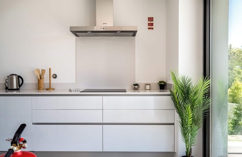 Santa Maria e Sao Miguel Villa | Hazel Green Villa, Sintra, Lisbon