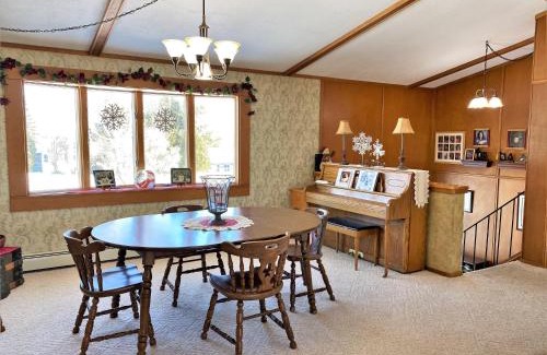 St Ignace House | Hazel House