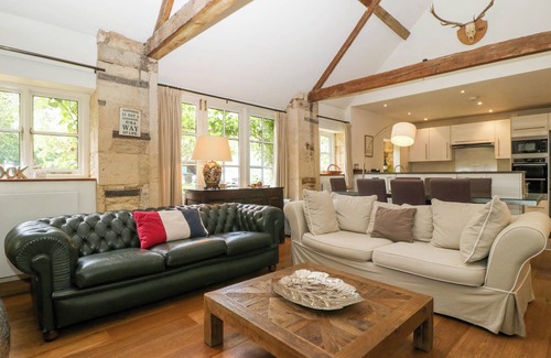 Brimpsfield Cottage | Hazel Manor Wing