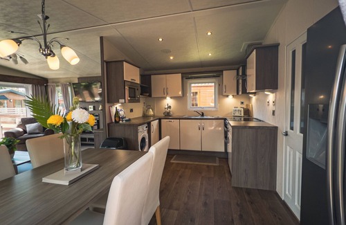 Morpeth Apartment | Hazel Oaks - Two Bedroom Lodge - Hot Tub!