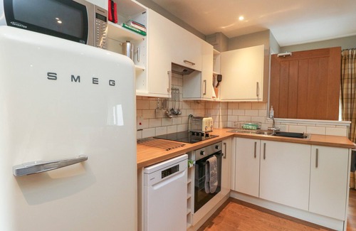 Newtonmore Cottage | HAZEL, pet friendly, character holiday cottage in Newtonmore