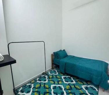 Banting House | Hazzani Homestay KLIA