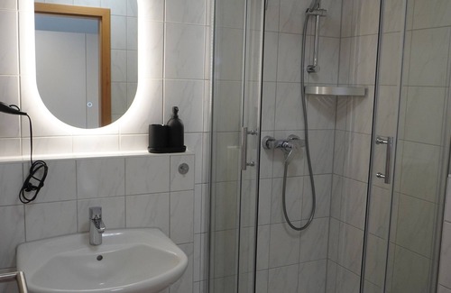 Weisenau Apartment | Hb-living Apartment-rheinblick