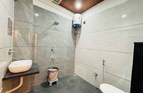Indore Apartment | HE Azure 3BHK Bunglow Nr Apollo DB City
