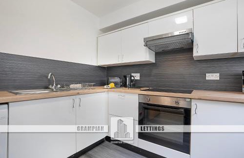 Central Aberdeen Apartment | Headland Court Lodge - Grampian Lettings