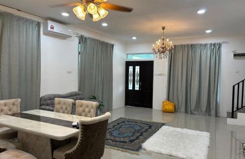 Perak Tengah District House | Healing Homestay